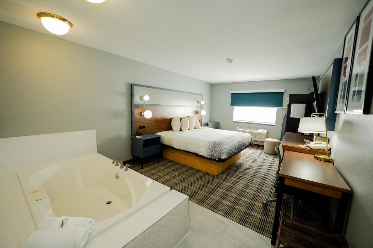 Americinn By Wyndham Tomahawk Extérieur photo