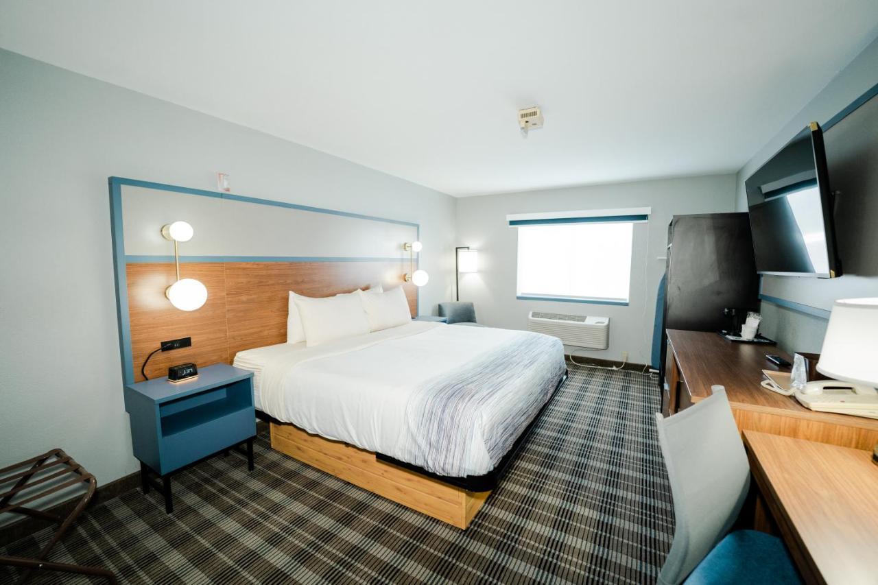 Americinn By Wyndham Tomahawk Extérieur photo