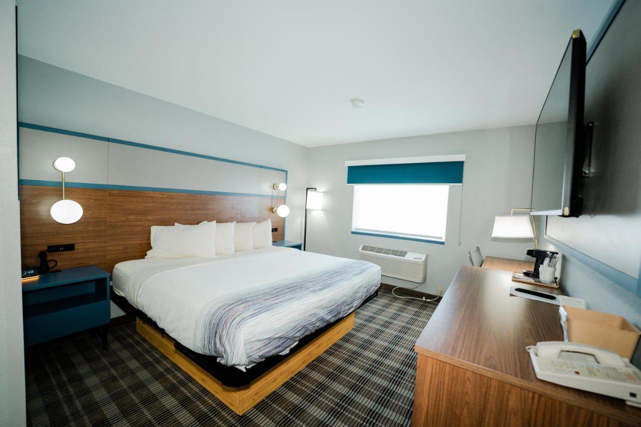 Americinn By Wyndham Tomahawk Extérieur photo