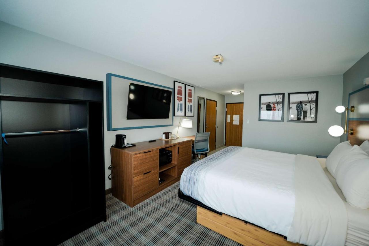 Americinn By Wyndham Tomahawk Extérieur photo