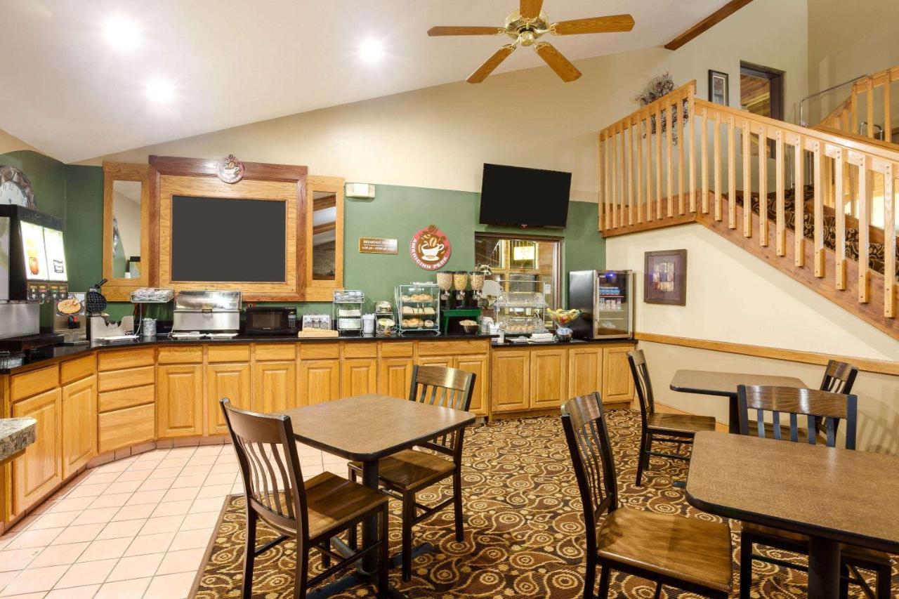 Americinn By Wyndham Tomahawk Extérieur photo